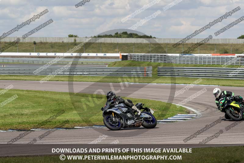 Rockingham no limits trackday;enduro digital images;event digital images;eventdigitalimages;no limits trackdays;peter wileman photography;racing digital images;rockingham raceway northamptonshire;rockingham trackday photographs;trackday digital images;trackday photos