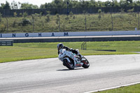 Rockingham-no-limits-trackday;enduro-digital-images;event-digital-images;eventdigitalimages;no-limits-trackdays;peter-wileman-photography;racing-digital-images;rockingham-raceway-northamptonshire;rockingham-trackday-photographs;trackday-digital-images;trackday-photos