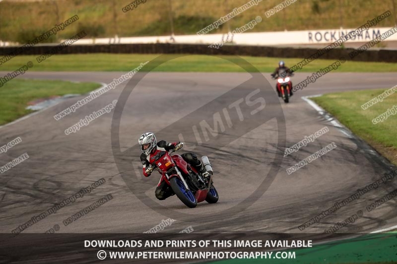 Rockingham no limits trackday;enduro digital images;event digital images;eventdigitalimages;no limits trackdays;peter wileman photography;racing digital images;rockingham raceway northamptonshire;rockingham trackday photographs;trackday digital images;trackday photos