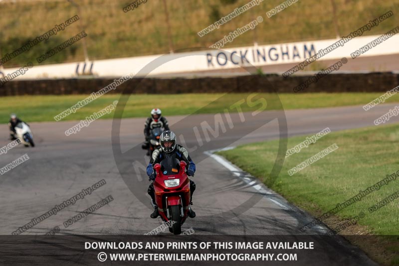 Rockingham no limits trackday;enduro digital images;event digital images;eventdigitalimages;no limits trackdays;peter wileman photography;racing digital images;rockingham raceway northamptonshire;rockingham trackday photographs;trackday digital images;trackday photos