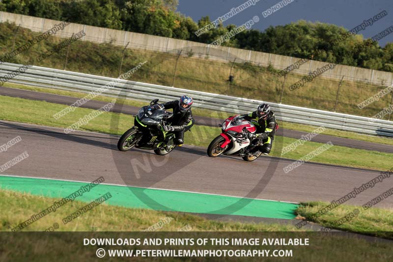 Rockingham no limits trackday;enduro digital images;event digital images;eventdigitalimages;no limits trackdays;peter wileman photography;racing digital images;rockingham raceway northamptonshire;rockingham trackday photographs;trackday digital images;trackday photos