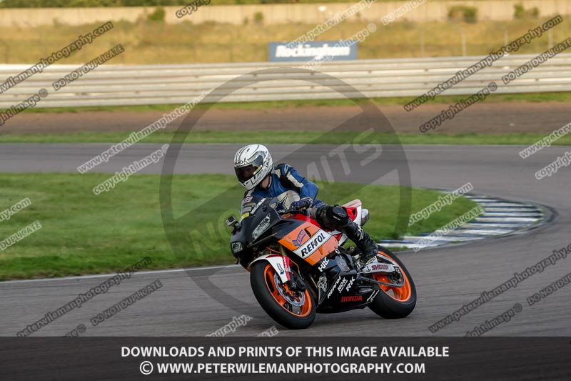 Rockingham no limits trackday;enduro digital images;event digital images;eventdigitalimages;no limits trackdays;peter wileman photography;racing digital images;rockingham raceway northamptonshire;rockingham trackday photographs;trackday digital images;trackday photos