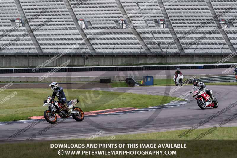 Rockingham no limits trackday;enduro digital images;event digital images;eventdigitalimages;no limits trackdays;peter wileman photography;racing digital images;rockingham raceway northamptonshire;rockingham trackday photographs;trackday digital images;trackday photos