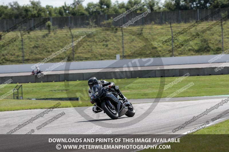 Rockingham no limits trackday;enduro digital images;event digital images;eventdigitalimages;no limits trackdays;peter wileman photography;racing digital images;rockingham raceway northamptonshire;rockingham trackday photographs;trackday digital images;trackday photos