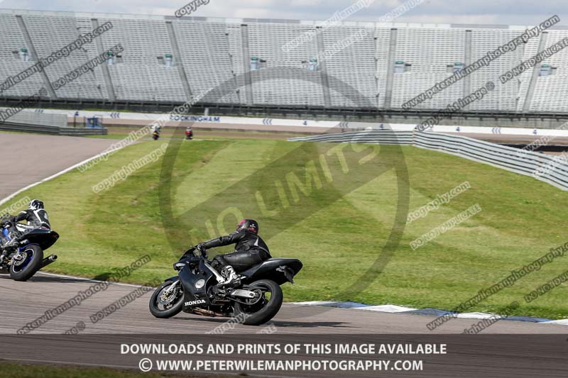 Rockingham no limits trackday;enduro digital images;event digital images;eventdigitalimages;no limits trackdays;peter wileman photography;racing digital images;rockingham raceway northamptonshire;rockingham trackday photographs;trackday digital images;trackday photos