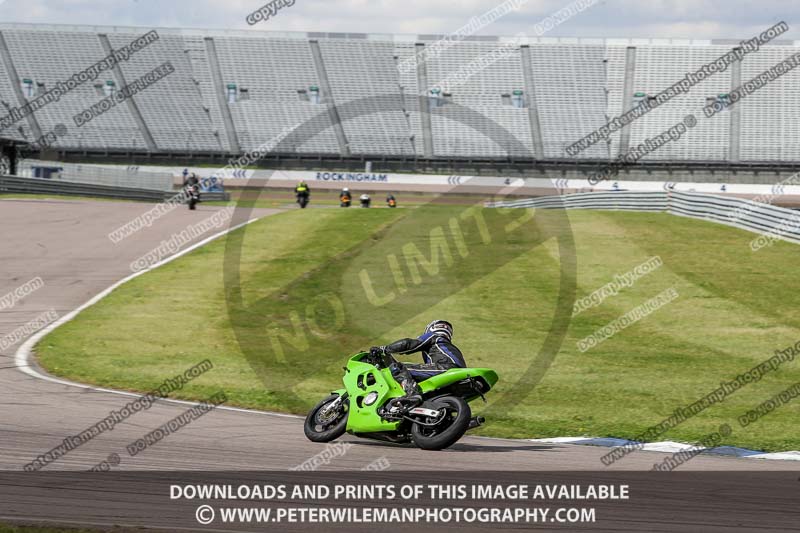 Rockingham no limits trackday;enduro digital images;event digital images;eventdigitalimages;no limits trackdays;peter wileman photography;racing digital images;rockingham raceway northamptonshire;rockingham trackday photographs;trackday digital images;trackday photos
