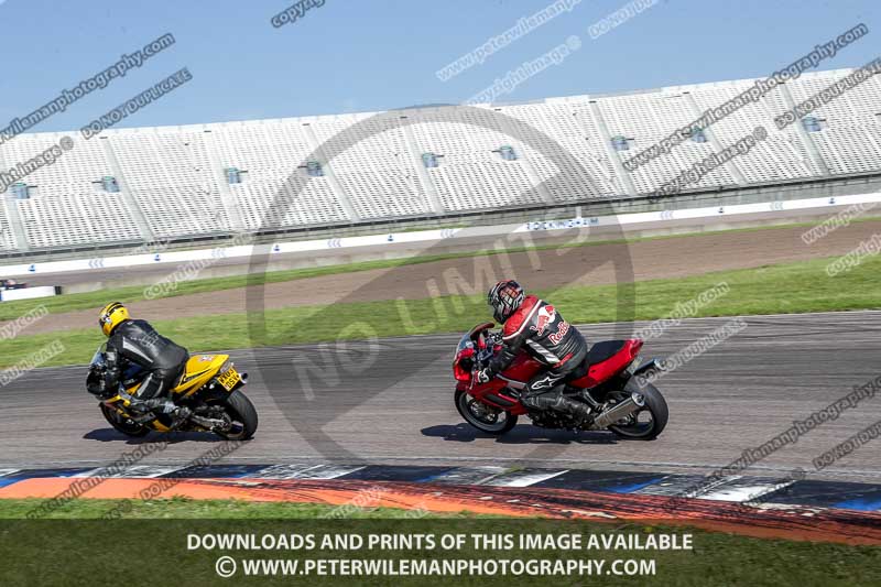 Rockingham no limits trackday;enduro digital images;event digital images;eventdigitalimages;no limits trackdays;peter wileman photography;racing digital images;rockingham raceway northamptonshire;rockingham trackday photographs;trackday digital images;trackday photos