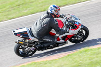 Rockingham-no-limits-trackday;enduro-digital-images;event-digital-images;eventdigitalimages;no-limits-trackdays;peter-wileman-photography;racing-digital-images;rockingham-raceway-northamptonshire;rockingham-trackday-photographs;trackday-digital-images;trackday-photos