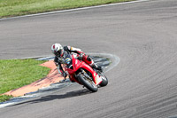 Rockingham-no-limits-trackday;enduro-digital-images;event-digital-images;eventdigitalimages;no-limits-trackdays;peter-wileman-photography;racing-digital-images;rockingham-raceway-northamptonshire;rockingham-trackday-photographs;trackday-digital-images;trackday-photos