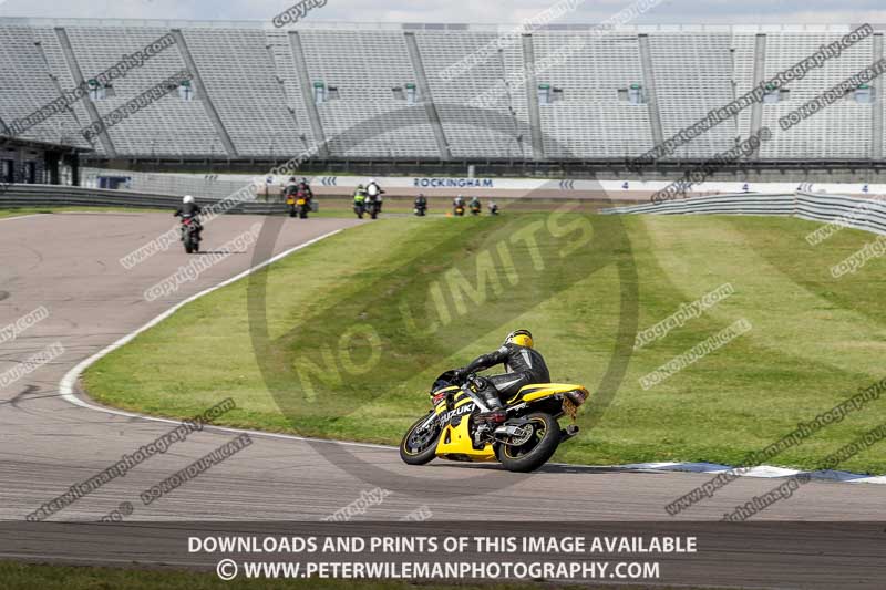 Rockingham no limits trackday;enduro digital images;event digital images;eventdigitalimages;no limits trackdays;peter wileman photography;racing digital images;rockingham raceway northamptonshire;rockingham trackday photographs;trackday digital images;trackday photos