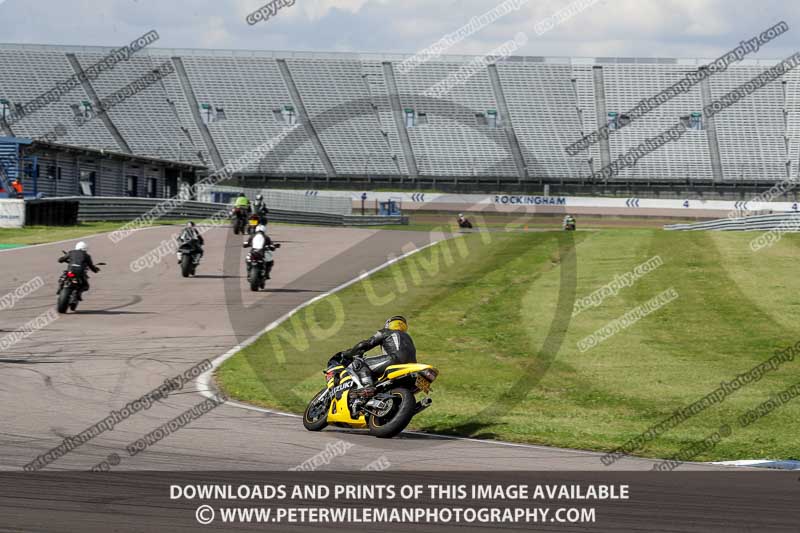 Rockingham no limits trackday;enduro digital images;event digital images;eventdigitalimages;no limits trackdays;peter wileman photography;racing digital images;rockingham raceway northamptonshire;rockingham trackday photographs;trackday digital images;trackday photos