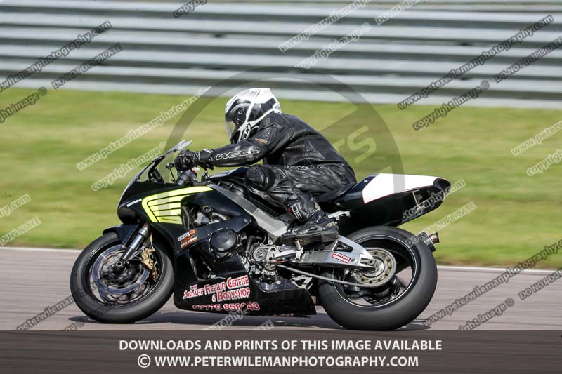 Rockingham no limits trackday;enduro digital images;event digital images;eventdigitalimages;no limits trackdays;peter wileman photography;racing digital images;rockingham raceway northamptonshire;rockingham trackday photographs;trackday digital images;trackday photos