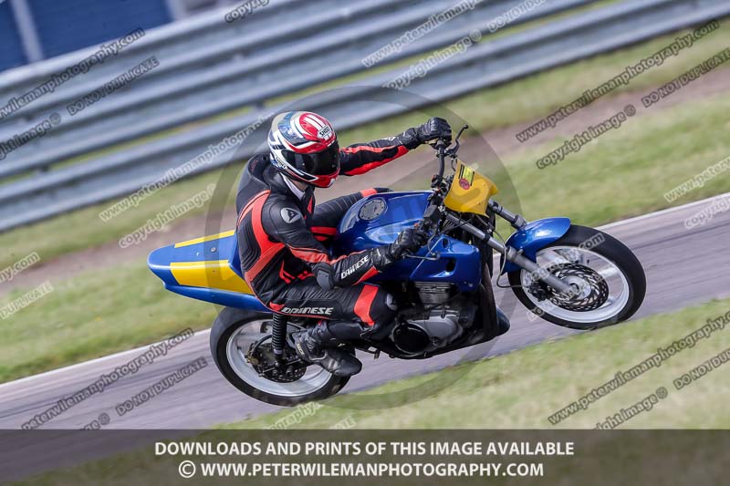 Rockingham no limits trackday;enduro digital images;event digital images;eventdigitalimages;no limits trackdays;peter wileman photography;racing digital images;rockingham raceway northamptonshire;rockingham trackday photographs;trackday digital images;trackday photos
