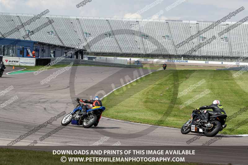 Rockingham no limits trackday;enduro digital images;event digital images;eventdigitalimages;no limits trackdays;peter wileman photography;racing digital images;rockingham raceway northamptonshire;rockingham trackday photographs;trackday digital images;trackday photos