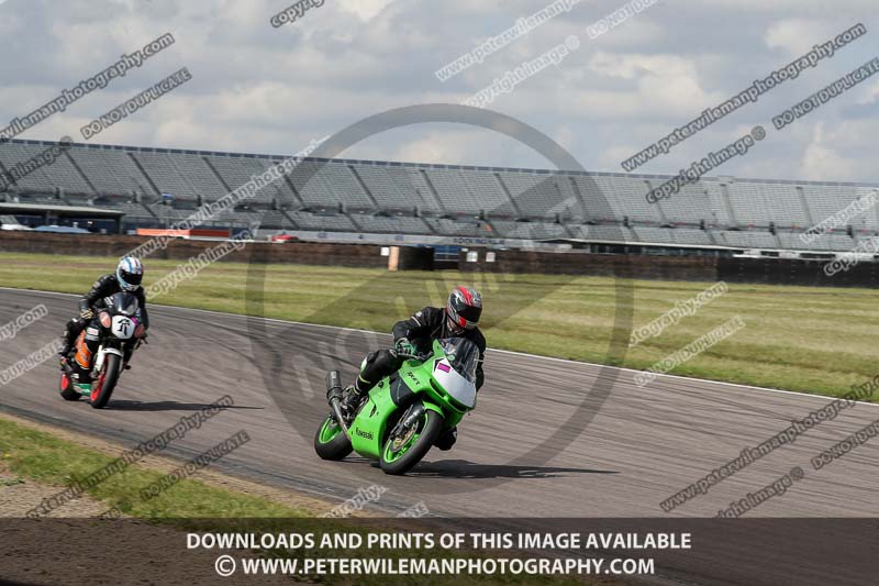 Rockingham no limits trackday;enduro digital images;event digital images;eventdigitalimages;no limits trackdays;peter wileman photography;racing digital images;rockingham raceway northamptonshire;rockingham trackday photographs;trackday digital images;trackday photos
