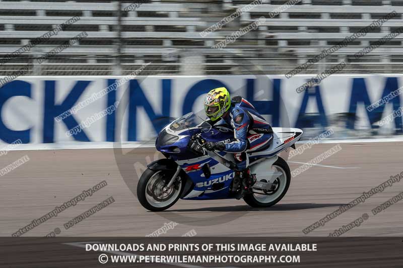 Rockingham no limits trackday;enduro digital images;event digital images;eventdigitalimages;no limits trackdays;peter wileman photography;racing digital images;rockingham raceway northamptonshire;rockingham trackday photographs;trackday digital images;trackday photos