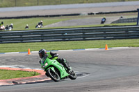 Rockingham-no-limits-trackday;enduro-digital-images;event-digital-images;eventdigitalimages;no-limits-trackdays;peter-wileman-photography;racing-digital-images;rockingham-raceway-northamptonshire;rockingham-trackday-photographs;trackday-digital-images;trackday-photos