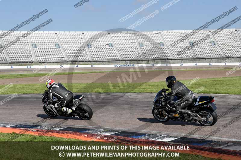 Rockingham no limits trackday;enduro digital images;event digital images;eventdigitalimages;no limits trackdays;peter wileman photography;racing digital images;rockingham raceway northamptonshire;rockingham trackday photographs;trackday digital images;trackday photos