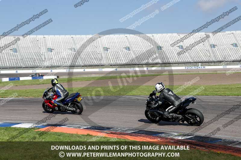 Rockingham no limits trackday;enduro digital images;event digital images;eventdigitalimages;no limits trackdays;peter wileman photography;racing digital images;rockingham raceway northamptonshire;rockingham trackday photographs;trackday digital images;trackday photos