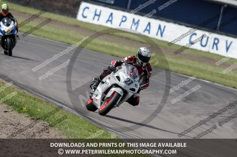 Rockingham no limits trackday;enduro digital images;event digital images;eventdigitalimages;no limits trackdays;peter wileman photography;racing digital images;rockingham raceway northamptonshire;rockingham trackday photographs;trackday digital images;trackday photos