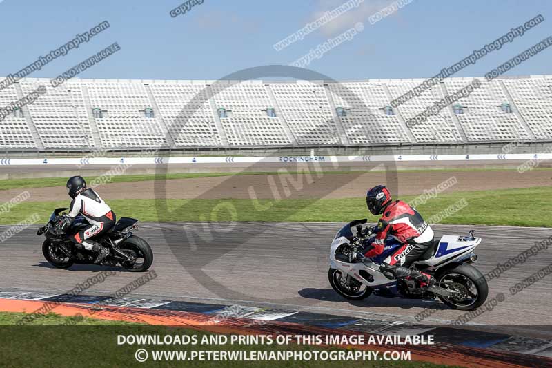 Rockingham no limits trackday;enduro digital images;event digital images;eventdigitalimages;no limits trackdays;peter wileman photography;racing digital images;rockingham raceway northamptonshire;rockingham trackday photographs;trackday digital images;trackday photos