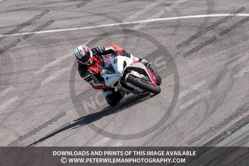 enduro digital images;event digital images;eventdigitalimages;lydden hill;lydden hill trackday photographs;lydden no limits trackday;lydden photographs;no limits trackdays;peter wileman photography;racing digital images;trackday digital images;trackday photos