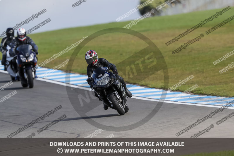 donington no limits trackday;donington park photographs;donington trackday photographs;no limits trackdays;peter wileman photography;trackday digital images;trackday photos