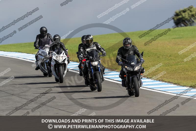 donington no limits trackday;donington park photographs;donington trackday photographs;no limits trackdays;peter wileman photography;trackday digital images;trackday photos