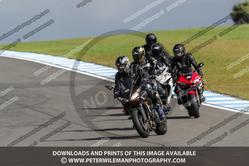 donington no limits trackday;donington park photographs;donington trackday photographs;no limits trackdays;peter wileman photography;trackday digital images;trackday photos
