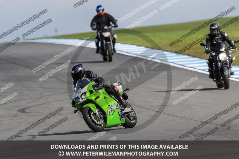 donington no limits trackday;donington park photographs;donington trackday photographs;no limits trackdays;peter wileman photography;trackday digital images;trackday photos