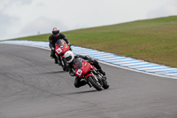 donington-no-limits-trackday;donington-park-photographs;donington-trackday-photographs;no-limits-trackdays;peter-wileman-photography;trackday-digital-images;trackday-photos