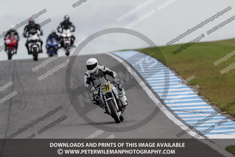 donington no limits trackday;donington park photographs;donington trackday photographs;no limits trackdays;peter wileman photography;trackday digital images;trackday photos