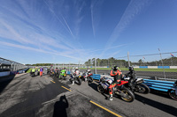 donington-no-limits-trackday;donington-park-photographs;donington-trackday-photographs;no-limits-trackdays;peter-wileman-photography;trackday-digital-images;trackday-photos