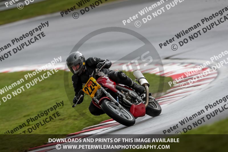 anglesey;brands hatch;cadwell park;croft;donington park;enduro digital images;event digital images;eventdigitalimages;mallory;no limits;oulton park;peter wileman photography;racing digital images;silverstone;snetterton;trackday digital images;trackday photos;vmcc banbury run;welsh 2 day enduro