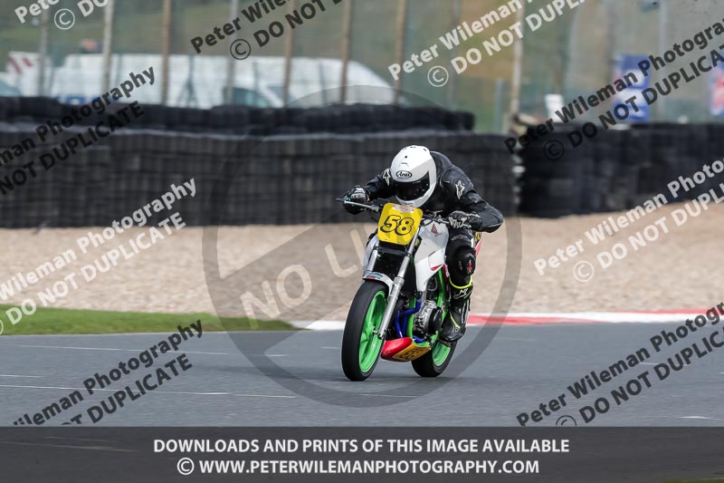 enduro digital images;event digital images;eventdigitalimages;mallory park;mallory park photographs;mallory park trackday;mallory park trackday photographs;no limits trackdays;peter wileman photography;racing digital images;trackday digital images;trackday photos