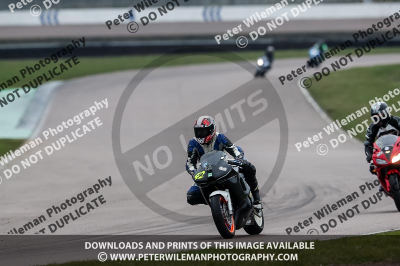 Rockingham no limits trackday;enduro digital images;event digital images;eventdigitalimages;no limits trackdays;peter wileman photography;racing digital images;rockingham raceway northamptonshire;rockingham trackday photographs;trackday digital images;trackday photos
