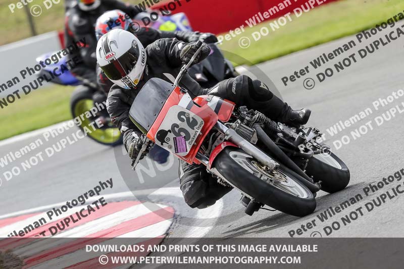 donington no limits trackday;donington park photographs;donington trackday photographs;no limits trackdays;peter wileman photography;trackday digital images;trackday photos