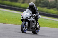Advanced Group Silver/Grey Bikes
