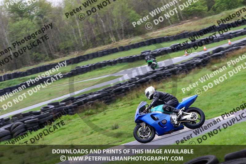 Three Sisters;Three Sisters photographs;Three Sisters trackday photographs;enduro digital images;event digital images;eventdigitalimages;lydden no limits trackday;no limits trackdays;peter wileman photography;racing digital images;trackday digital images;trackday photos