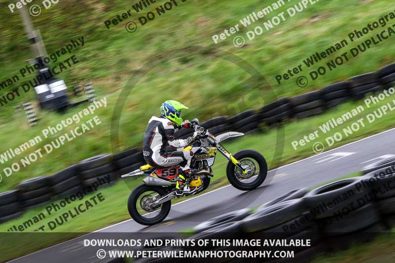 Three Sisters;Three Sisters photographs;Three Sisters trackday photographs;enduro digital images;event digital images;eventdigitalimages;lydden no limits trackday;no limits trackdays;peter wileman photography;racing digital images;trackday digital images;trackday photos