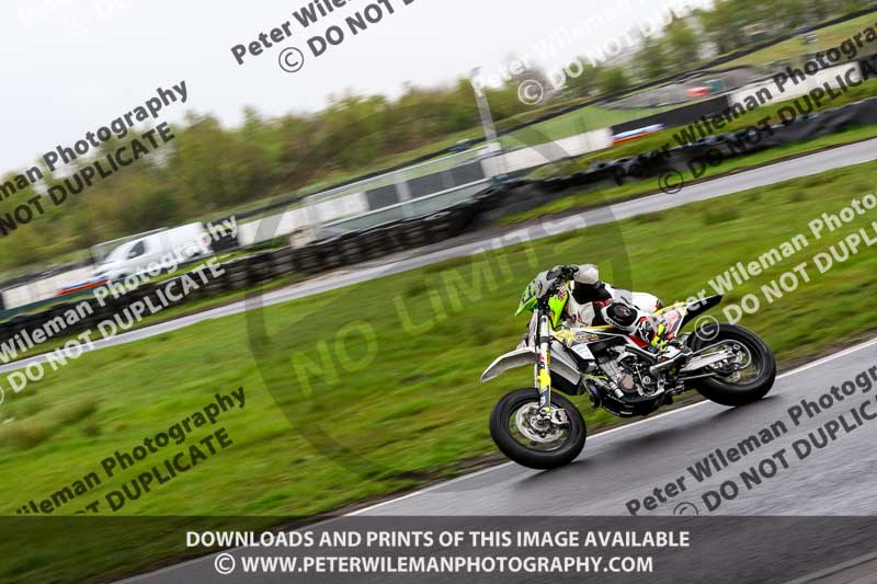 Three Sisters;Three Sisters photographs;Three Sisters trackday photographs;enduro digital images;event digital images;eventdigitalimages;lydden no limits trackday;no limits trackdays;peter wileman photography;racing digital images;trackday digital images;trackday photos