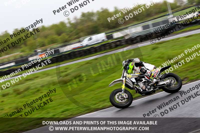 Three Sisters;Three Sisters photographs;Three Sisters trackday photographs;enduro digital images;event digital images;eventdigitalimages;lydden no limits trackday;no limits trackdays;peter wileman photography;racing digital images;trackday digital images;trackday photos