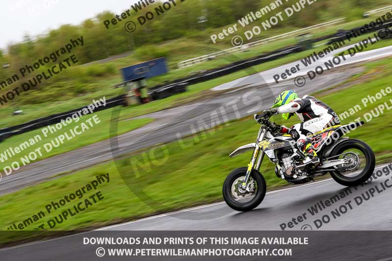 Three Sisters;Three Sisters photographs;Three Sisters trackday photographs;enduro digital images;event digital images;eventdigitalimages;lydden no limits trackday;no limits trackdays;peter wileman photography;racing digital images;trackday digital images;trackday photos