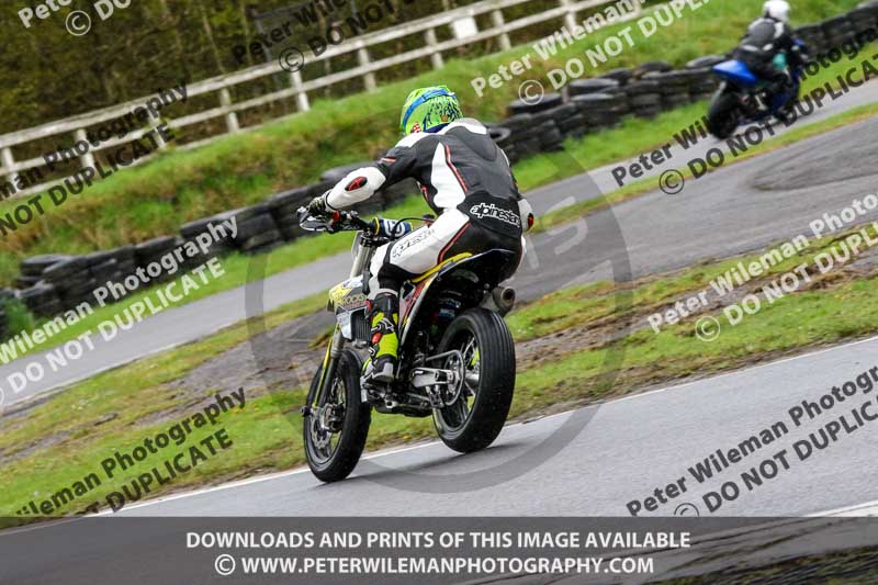 Three Sisters;Three Sisters photographs;Three Sisters trackday photographs;enduro digital images;event digital images;eventdigitalimages;lydden no limits trackday;no limits trackdays;peter wileman photography;racing digital images;trackday digital images;trackday photos