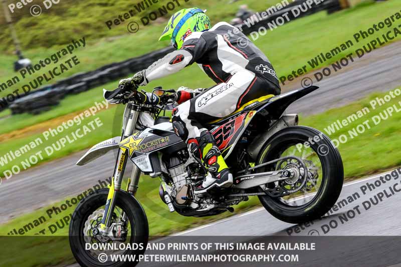 Three Sisters;Three Sisters photographs;Three Sisters trackday photographs;enduro digital images;event digital images;eventdigitalimages;lydden no limits trackday;no limits trackdays;peter wileman photography;racing digital images;trackday digital images;trackday photos