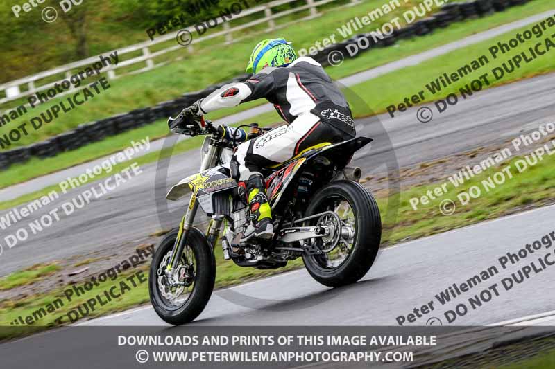 Three Sisters;Three Sisters photographs;Three Sisters trackday photographs;enduro digital images;event digital images;eventdigitalimages;lydden no limits trackday;no limits trackdays;peter wileman photography;racing digital images;trackday digital images;trackday photos