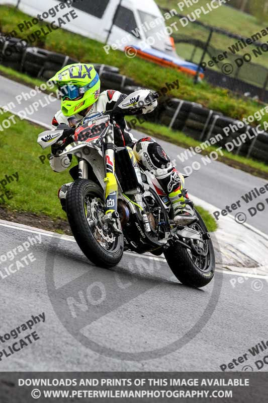 Three Sisters;Three Sisters photographs;Three Sisters trackday photographs;enduro digital images;event digital images;eventdigitalimages;lydden no limits trackday;no limits trackdays;peter wileman photography;racing digital images;trackday digital images;trackday photos