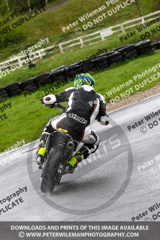 Three Sisters;Three Sisters photographs;Three Sisters trackday photographs;enduro digital images;event digital images;eventdigitalimages;lydden no limits trackday;no limits trackdays;peter wileman photography;racing digital images;trackday digital images;trackday photos