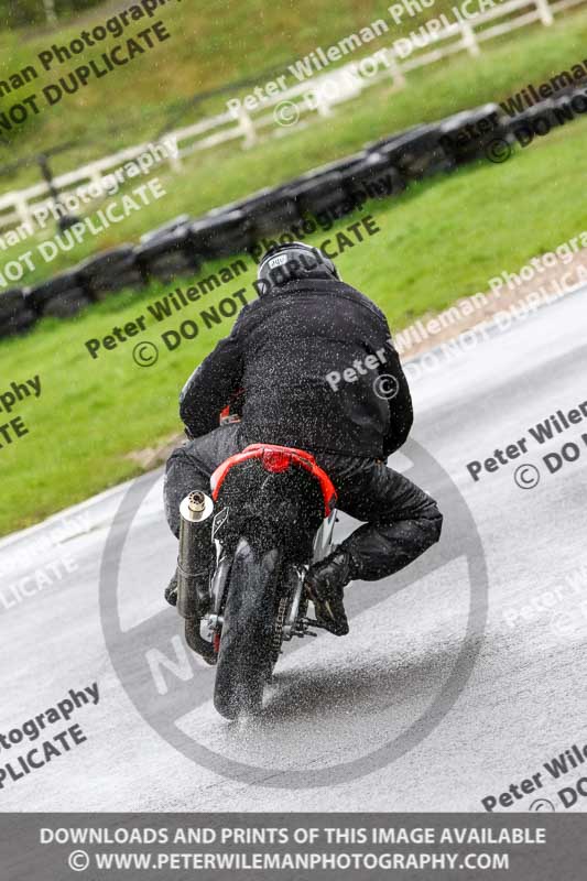 Three Sisters;Three Sisters photographs;Three Sisters trackday photographs;enduro digital images;event digital images;eventdigitalimages;lydden no limits trackday;no limits trackdays;peter wileman photography;racing digital images;trackday digital images;trackday photos