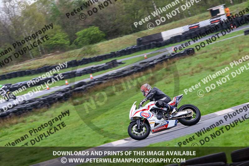 Three Sisters;Three Sisters photographs;Three Sisters trackday photographs;enduro digital images;event digital images;eventdigitalimages;lydden no limits trackday;no limits trackdays;peter wileman photography;racing digital images;trackday digital images;trackday photos